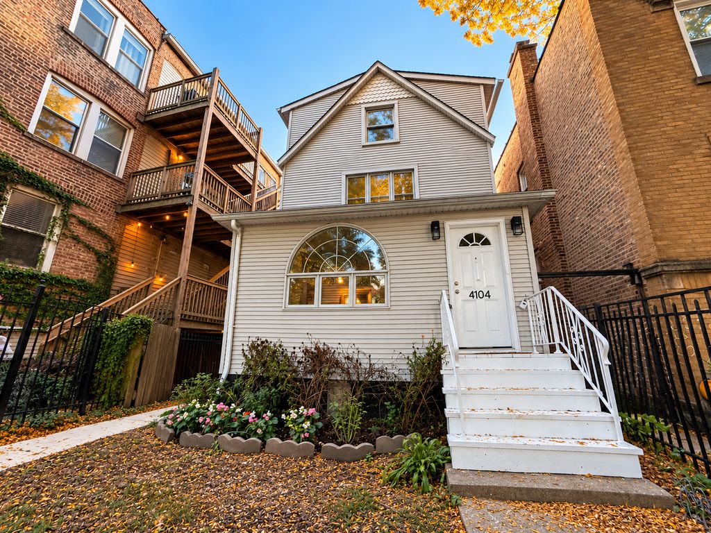 4104 N Richmond Street, Chicago, IL 60618 — exterior