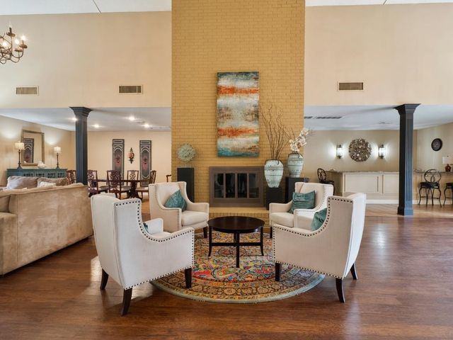 821 Merrywood Gln Apt 1, Memphis, TN 38117