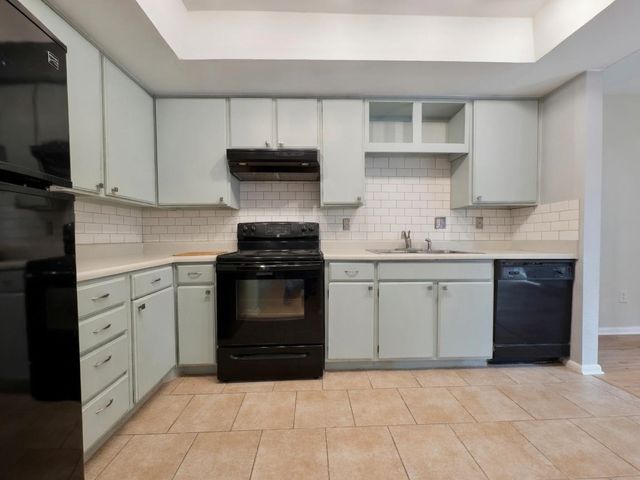 821 Merrywood Gln Apt 1, Memphis, TN 38117