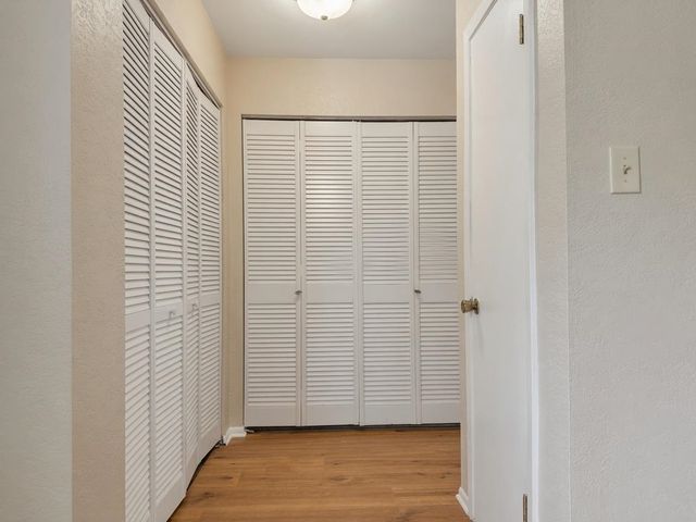 821 Merrywood Gln Apt 1, Memphis, TN 38117