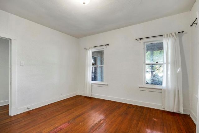 1434 Hicks Ave, San Antonio, TX 78210