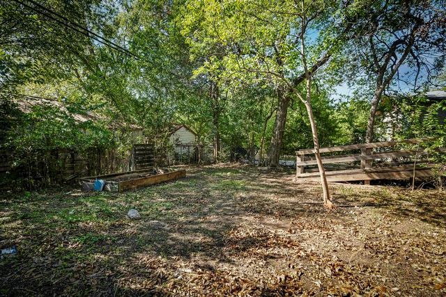 1434 Hicks Ave, San Antonio, TX 78210