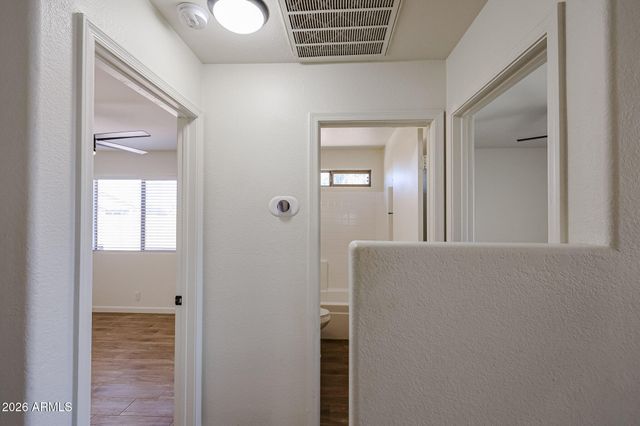 4047 E JOJOBA Road, Phoenix, AZ 85044