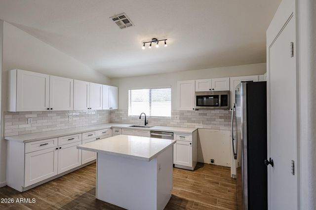 4047 E JOJOBA Road, Phoenix, AZ 85044