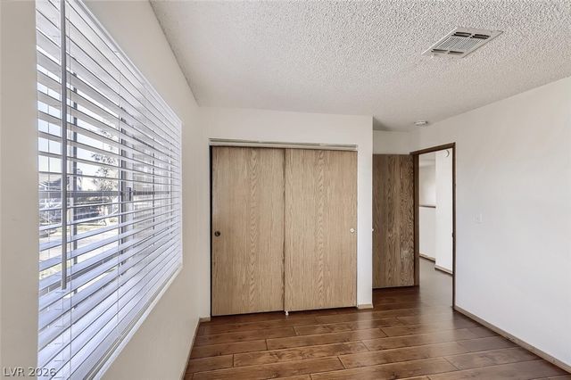 1843 Cosmic Drive 268, Las Vegas, NV 89115
