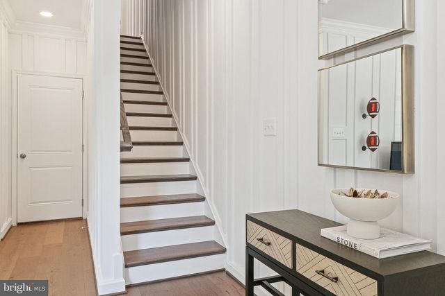 4410 FAIR LAKES CT, Fairfax, VA 22033