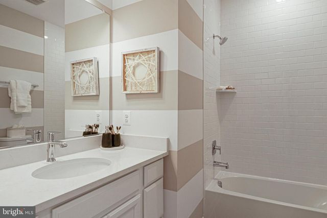 4410 FAIR LAKES CT, Fairfax, VA 22033