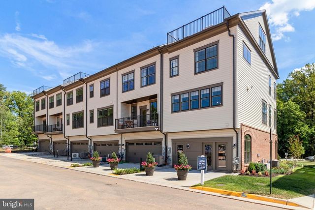 4410 FAIR LAKES CT, Fairfax, VA 22033