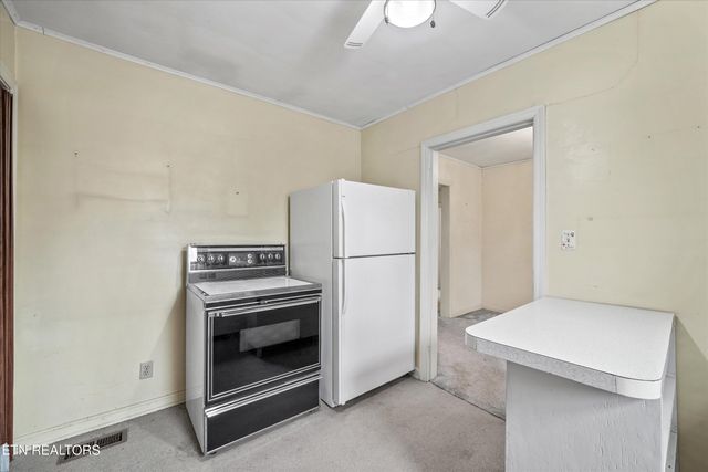 5716 Sanford Rd, Knoxville, TN 37912