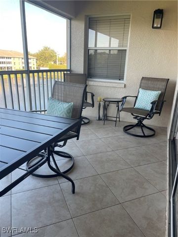 9640 Victoria LN C-305, Naples, FL 34109