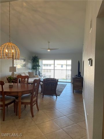 9640 Victoria LN C-305, Naples, FL 34109