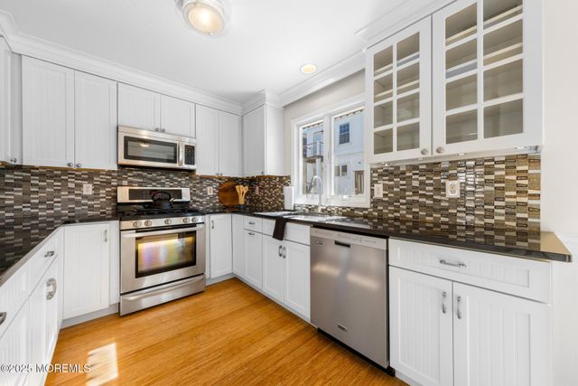 18 Surf Street, Sea Bright, NJ 07760