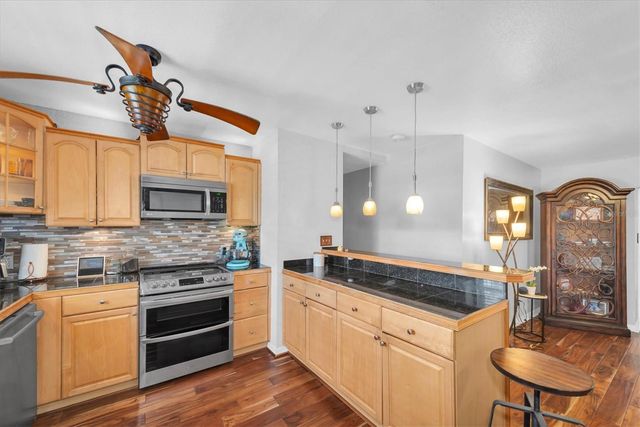 1700 74TH AVENUE N, St Petersburg, FL 33702