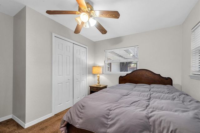 1700 74TH AVENUE N, St Petersburg, FL 33702