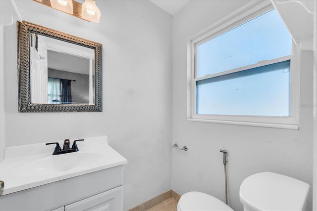 1700 74TH AVENUE N, St Petersburg, FL 33702