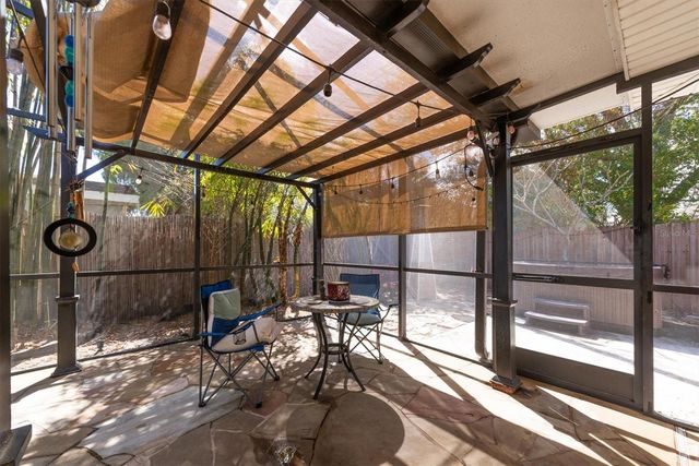 1700 74TH AVENUE N, St Petersburg, FL 33702