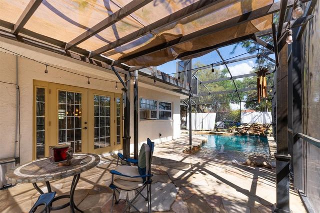 1700 74TH AVENUE N, St Petersburg, FL 33702