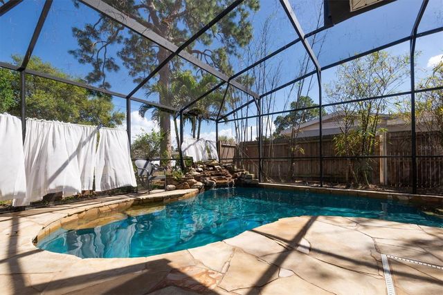 1700 74TH AVENUE N, St Petersburg, FL 33702