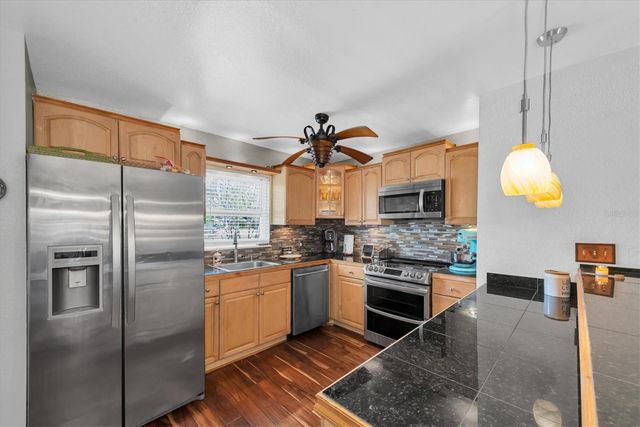 1700 74TH AVENUE N, St Petersburg, FL 33702