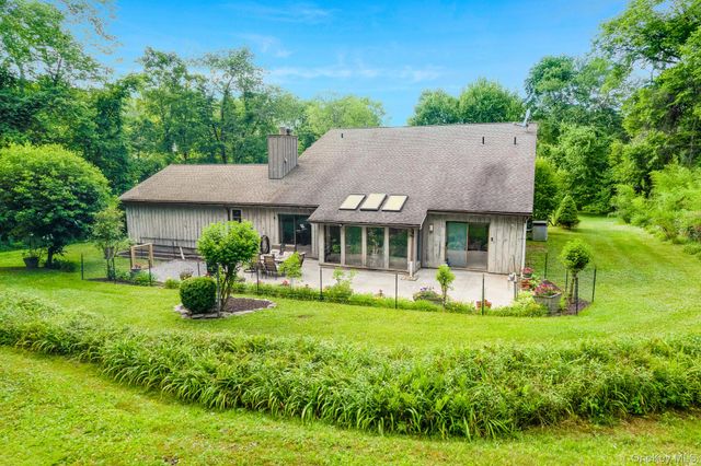 12 Denim Drive, Wappingers Falls, NY 12590