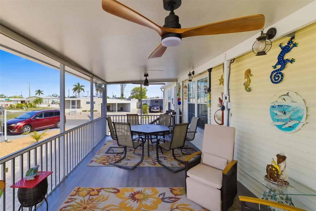 Image 54 of property listing at 812 50TH AVENUE TERRACE W, Bradenton, FL 34207