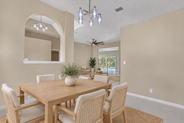 16085 E SECRETARIAT Drive, The Acreage, FL 33470