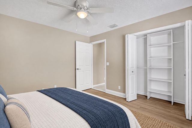 16085 E SECRETARIAT Drive, The Acreage, FL 33470