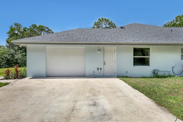 16085 E SECRETARIAT Drive, The Acreage, FL 33470