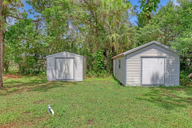16085 E SECRETARIAT Drive, The Acreage, FL 33470