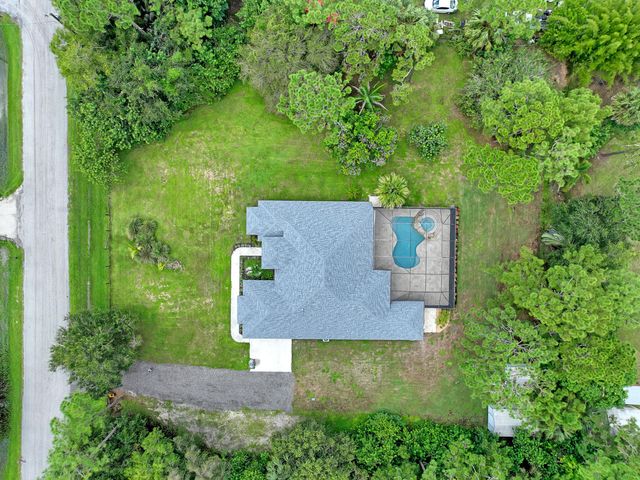 16085 E SECRETARIAT Drive, The Acreage, FL 33470