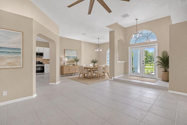 16085 E SECRETARIAT Drive, The Acreage, FL 33470