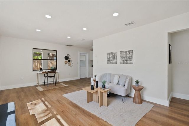 2535 FLOYD STREET, Sarasota, FL 34239