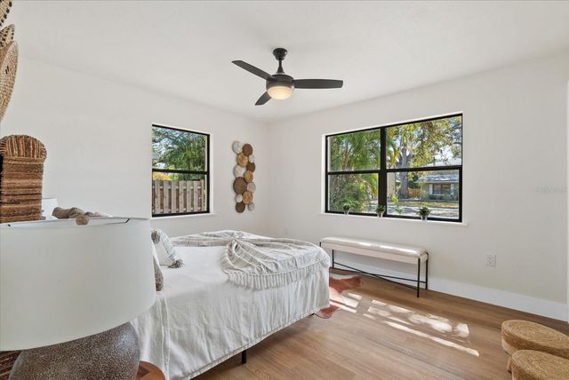 2535 FLOYD STREET, Sarasota, FL 34239