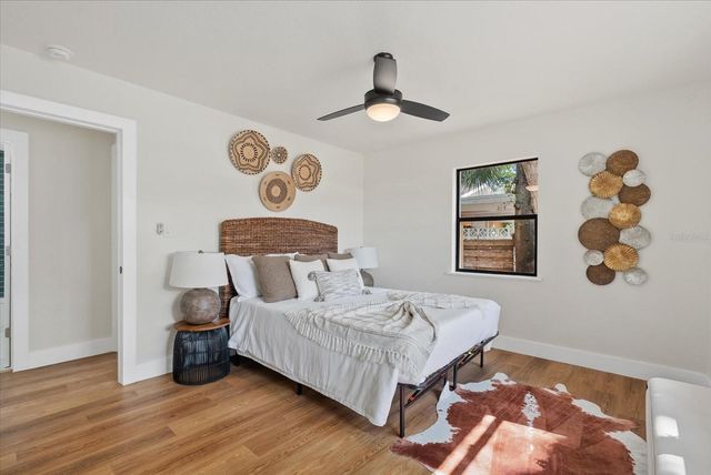 2535 FLOYD STREET, Sarasota, FL 34239