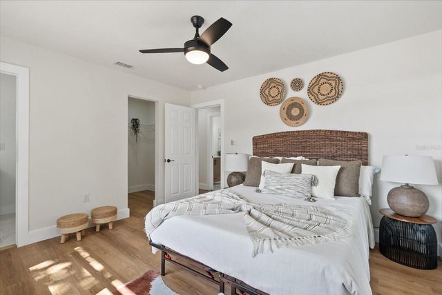 2535 FLOYD STREET, Sarasota, FL 34239