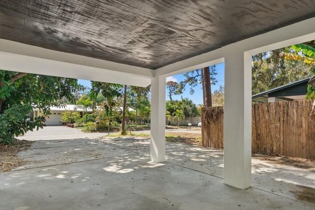 2535 FLOYD STREET, Sarasota, FL 34239