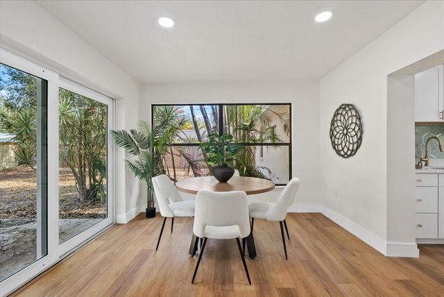 2535 FLOYD STREET, Sarasota, FL 34239