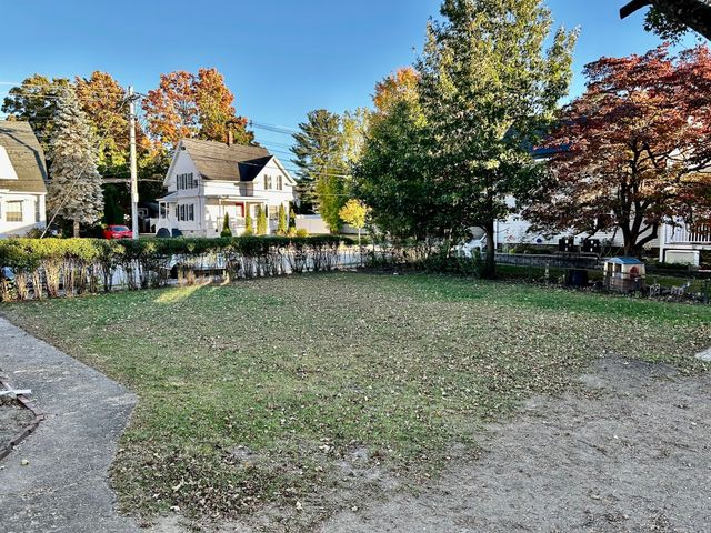 21 Waverley 21, North Andover, MA 01845
