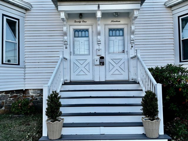 21 Waverley 21, North Andover, MA 01845