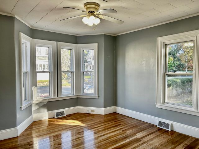 21 Waverley 21, North Andover, MA 01845
