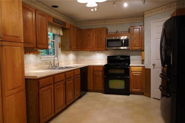 210 Radner Run, Lawrenceville, GA 30043