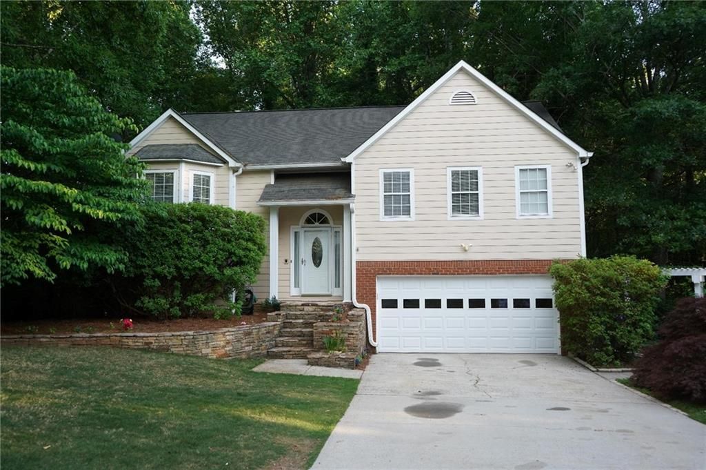 210 Radner Run, Lawrenceville, GA 30043
