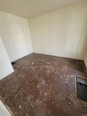 323 W Williams Street, Fort Wayne, IN 46802