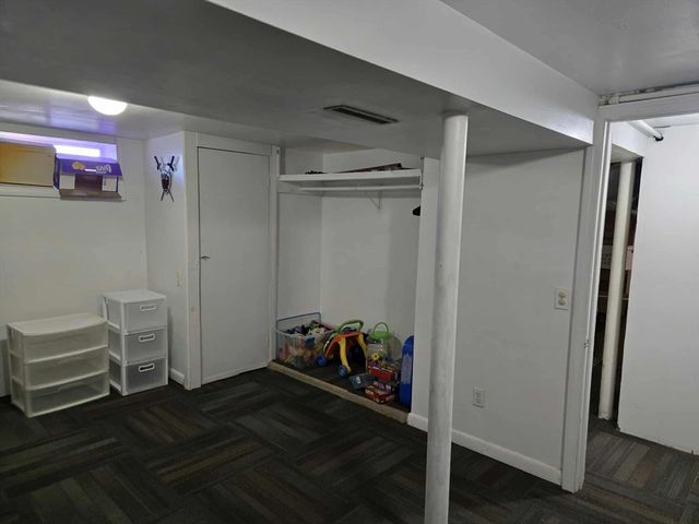 78 San Miguel St, Springfield, MA 01104