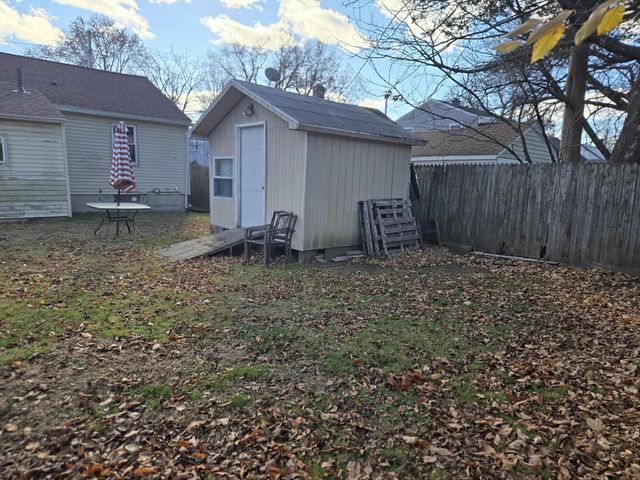 78 San Miguel St, Springfield, MA 01104