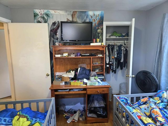 78 San Miguel St, Springfield, MA 01104