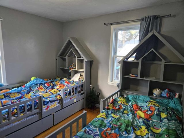 78 San Miguel St, Springfield, MA 01104