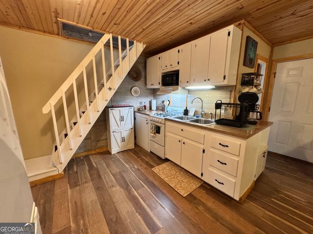 338 Honaker Road, Blairsville, GA 30512