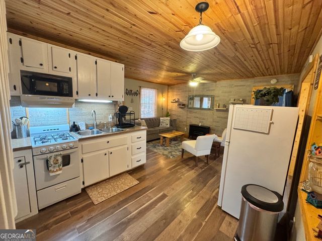 338 Honaker Road, Blairsville, GA 30512