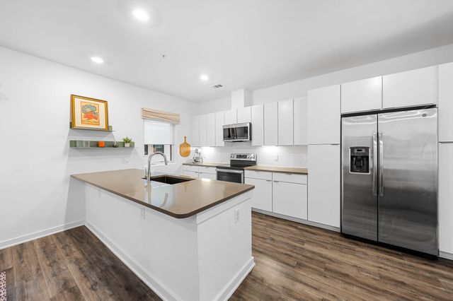 5924 S Congress Ave 112, Austin, TX 78745